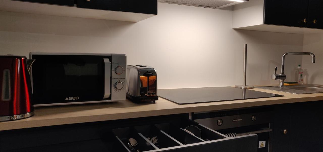 Appartement Confort Equipe Au Coeur De เบซิเยร์ ภายนอก รูปภาพ