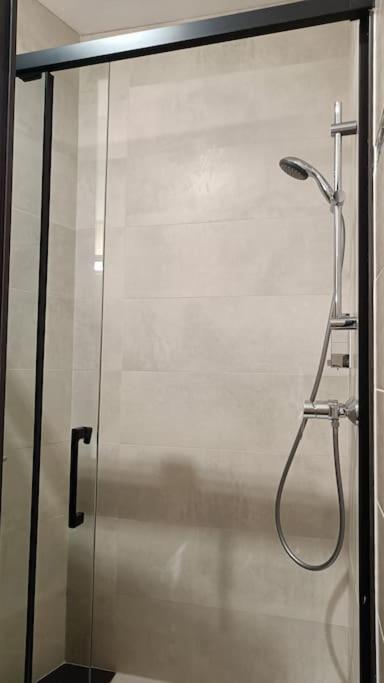 Appartement Confort Equipe Au Coeur De เบซิเยร์ ภายนอก รูปภาพ