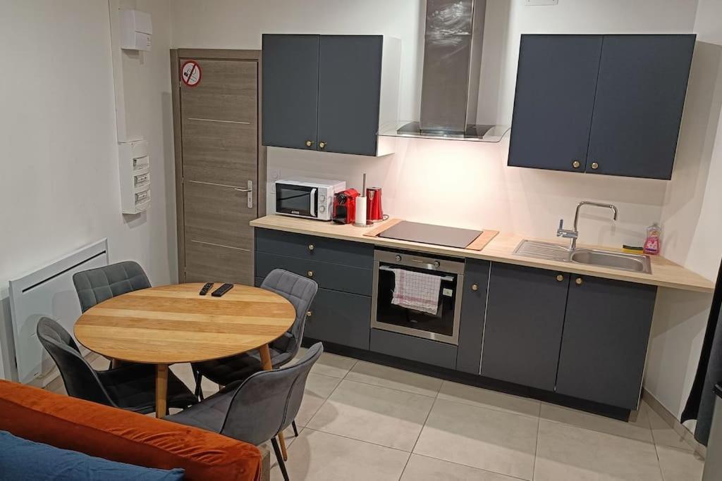 Appartement Confort Equipe Au Coeur De เบซิเยร์ ภายนอก รูปภาพ