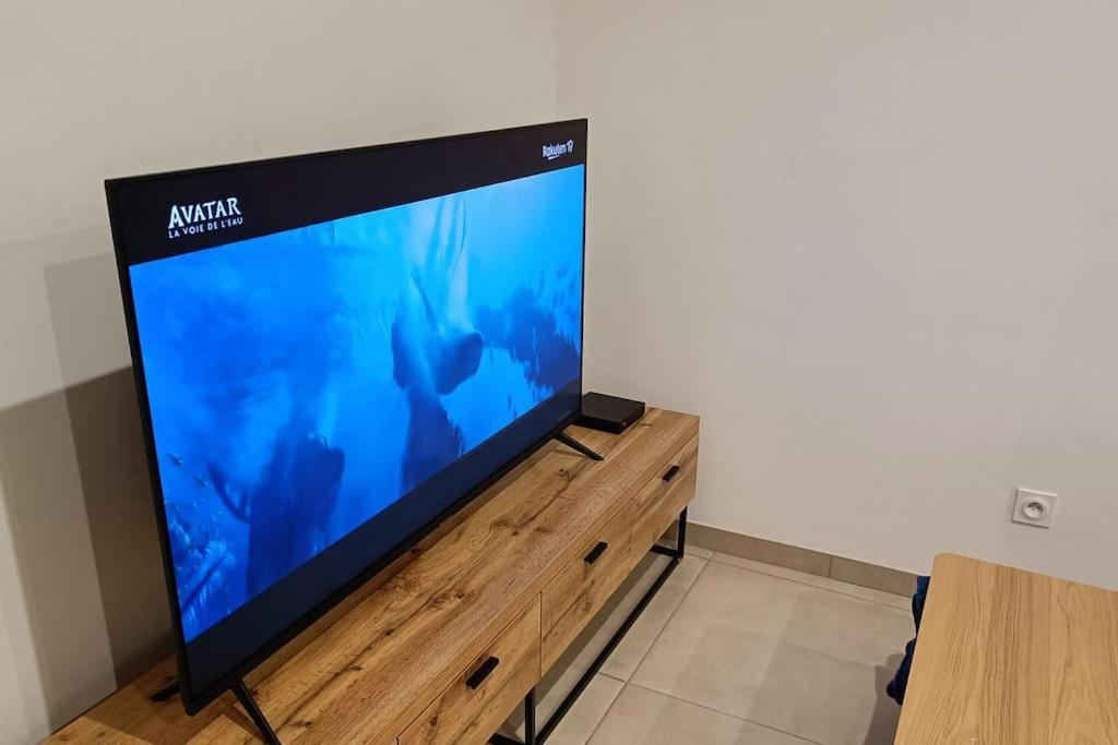 Appartement Confort Equipe Au Coeur De เบซิเยร์ ภายนอก รูปภาพ