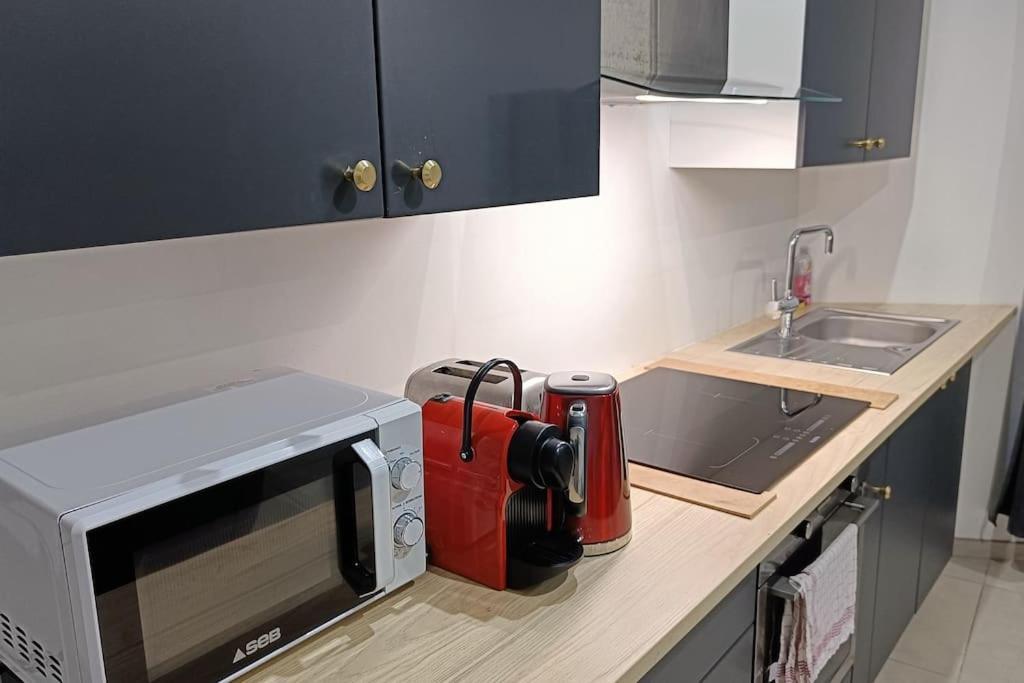 Appartement Confort Equipe Au Coeur De เบซิเยร์ ภายนอก รูปภาพ