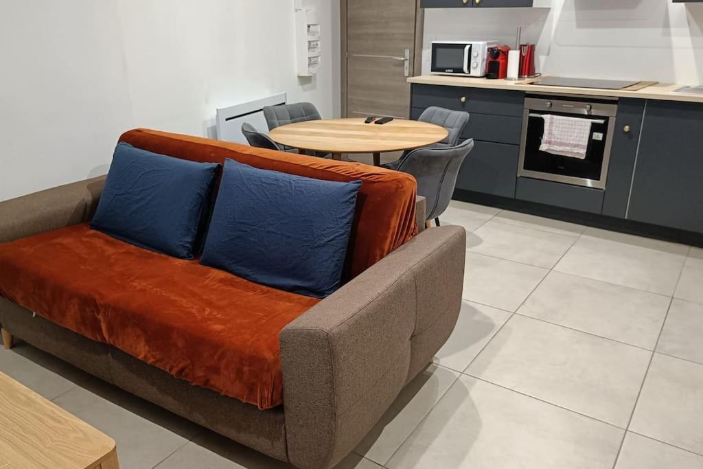 Appartement Confort Equipe Au Coeur De เบซิเยร์ ภายนอก รูปภาพ